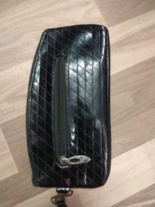 Black Pouche