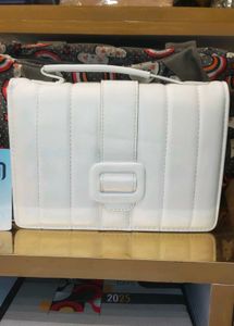 AC 05 Beautiful Purse For You