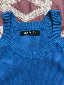 New Streatchable Causal Top