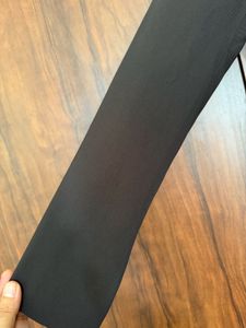 Chic Black Zipper Blazer