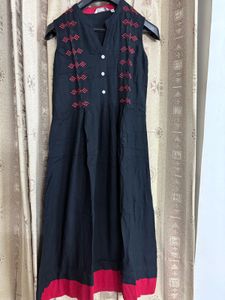 Elegant Black & Red A-Line Kurti