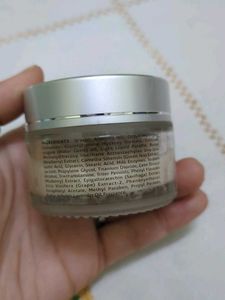 Onesta Korean moisturising gel cream