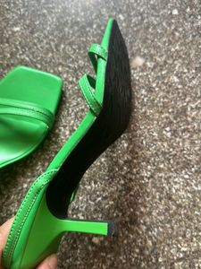 Mango Heels