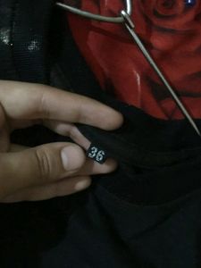 Plain Black T-shirt