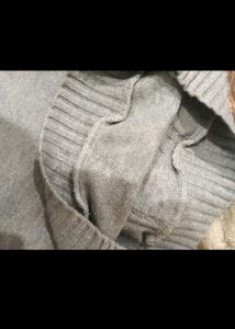 Cropped Cable Knit Sweater