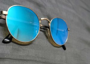 Blue Mirrored Round Sunglasses