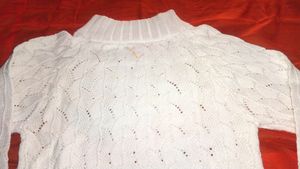 Women Woolen White Top For Winter&#39;s