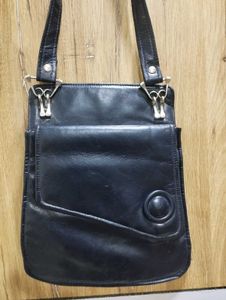 Stylish Sling Bag 🌸