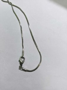 A Beautiful Necklace, Light Weight