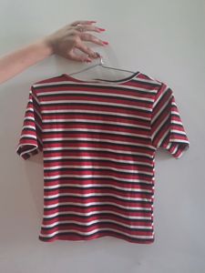 SHORT TOP