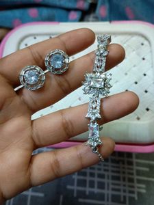 Feminine elegant bracelet and earrings