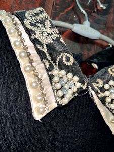 Sale!gorgeous embellished neck ribbed collar top ❤