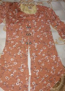 Floral Print Top with Buttons