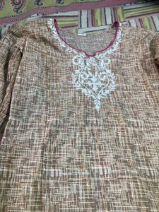 TwoVery Nice Black Printed Pure Cotton Kurty