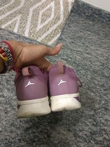 Sports Shoes Very Comfortable And Light Weight