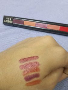 5 In One Matte Lipstick 💄