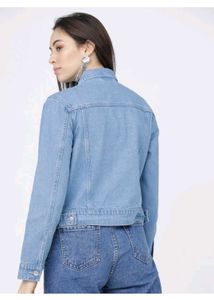 New unused Women solid denim jacket