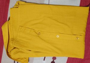 Levi&#39;s Yellow Button-Down Shirt