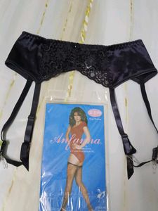 (1039)Vintage Black Lace Garter Belt