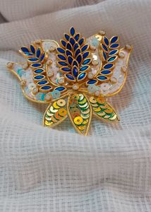 Premium Most Selling Lotus Clip In Budget