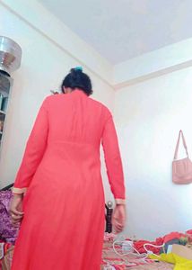 Red Colour Fish Cut Top