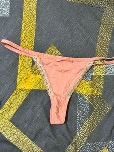 Thong L