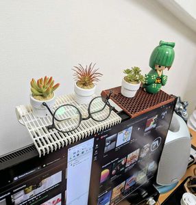 Adjustable Monitor ShelF