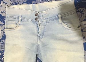 High Waist Skin Fit Jeans
