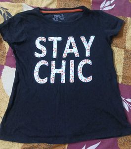 Stay Chic Tee