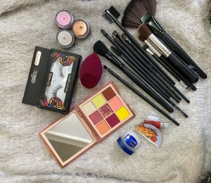 MINI MAKEUP COMBO