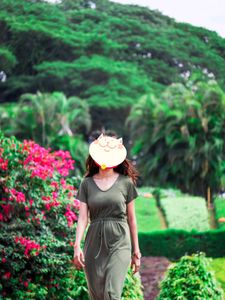 Women Olive Green Solid V-Neck Sheath Midi Dress