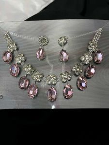 Elegant Floral Drop Necklace Set