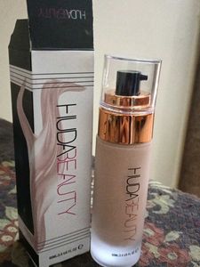Huda Beauty Foundation
