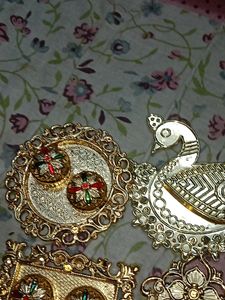 Thali- 6 Combos At Best Price