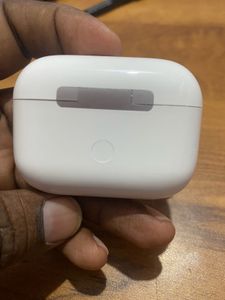 Display AirPods