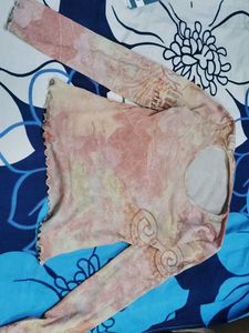 TRENDY MESH TOP
