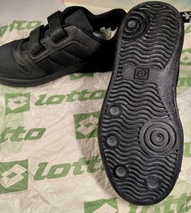Lotto Black Velcro Sneakers For School Kuds
