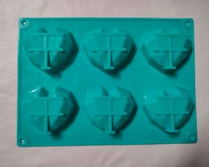 6 In 1 Heart Shaped Pinata Mould