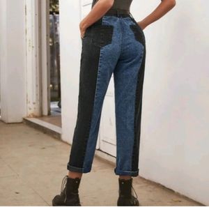 💙🖤 Two tone side pocket Mom jeans Highrise