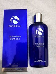iS Clinical Cleansing Complex