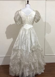 Elegant vintage wedding Gown
