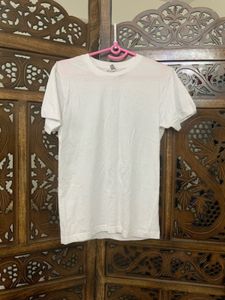 white t shirt
