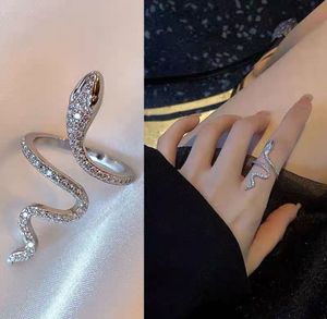 Sparkling Snake Ring
