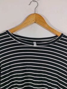 Black Striped Top (Women&#39;s)