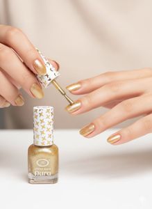 Shimmering Star Nail Polish