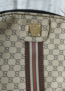 Gucci Sling Bag🎀🧸