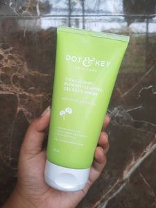 Dot & Key Cica Calming Blemish Clearing Face wash