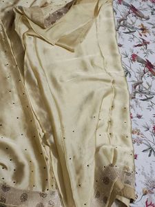 Beautiful Lemon Colour Saree Without Blouse Piece.