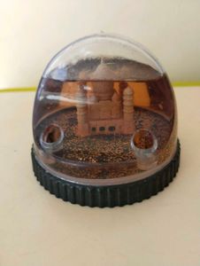 Taj Mahal Snow Globe condition good