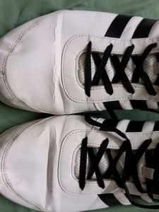 ORIGINAL ADIDAS UK 10 SIZE GOOD CONDITION